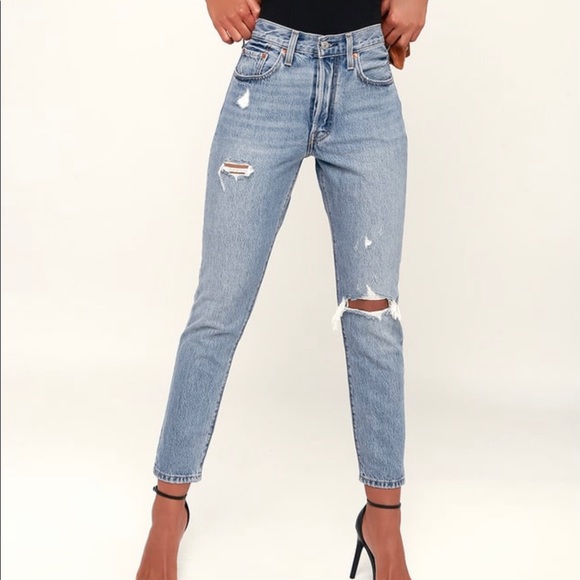 Levi’s 501 Skinny Distressed Light Wash Jeans - Picture 1 of 8